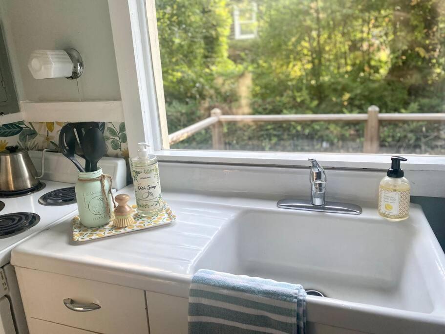 The Garden Cottage Hendersonville Ngoại thất bức ảnh