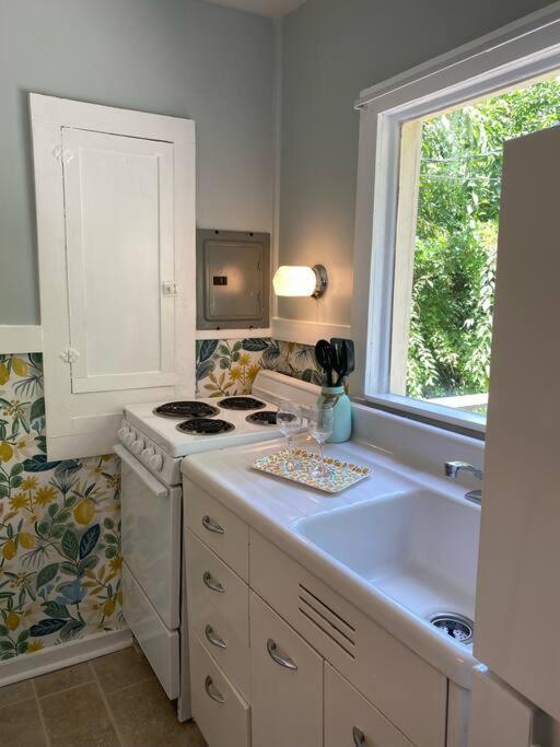 The Garden Cottage Hendersonville Ngoại thất bức ảnh