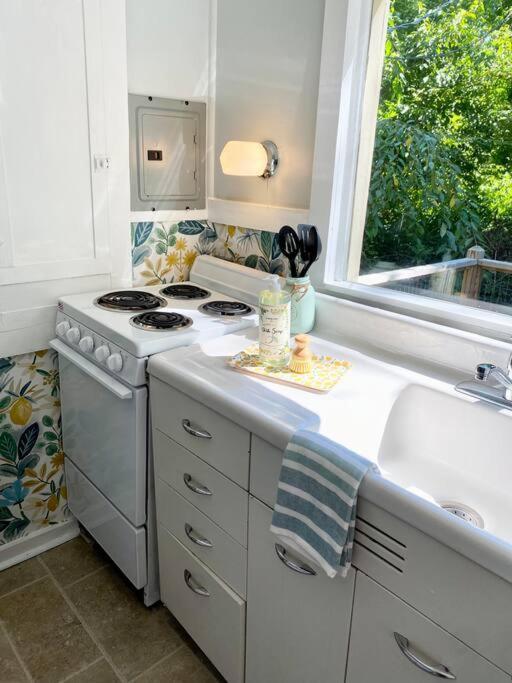 The Garden Cottage Hendersonville Ngoại thất bức ảnh